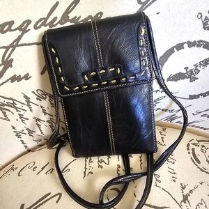 NINE & COMPANY  Fold out Wallet Crossbody Bag in GUC